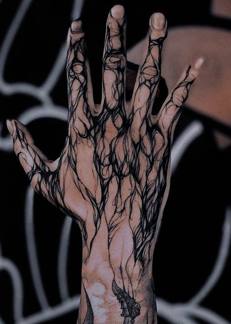 Flame Tattoos, Fire Tattoo, Geniale Tattoos, Hand Tattoos For Guys, Dark Tattoo, Abstract Tattoo, Dope Tattoos, Blackwork Tattoo, Creative Tattoos