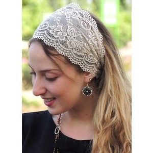 Sara Attali Stunning Cream Lace Headband Lace Head Scarf, Jewish Women Fashion, Lace Headwrap, Diy Hair Accessories Ribbon, Lace Handkerchief, Beautiful Gray Hair, Headband Outfit, Lace Headband, Head Scarf Styles