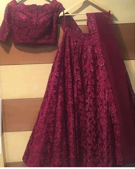 Burgundy Colour, Lehnga Dress, Lehenga Blouse Designs, Indian Bridal Lehenga, Indian Gowns Dresses, Indian Bridal Wear, Indian Lehenga, Party Wear Lehenga, Indian Gowns