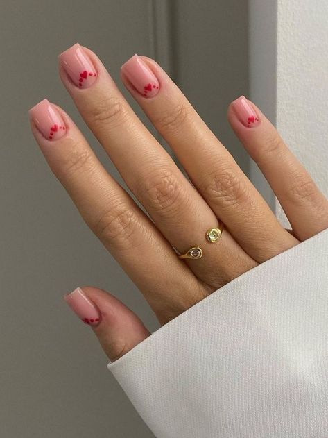 Looking for trendy heart nail designs that you can wear all year roundHere are 70trending heart nail ideas that I’m sure you’ll love Double Heart Nail Design, Red Nail Art Designs, Baby Pink Nails, Valentines Day Nails, Heart Nail Designs, Cute Looks, Hippie Nails, Heart Nail, Basic Nails