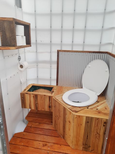 Composting Toilets, Outdoor Bathroom Design, Cedar Cladding, Outdoor Toilet, Portable Shower, Shower Units, Composting Toilet, Outdoor Bathrooms, Toilet Design