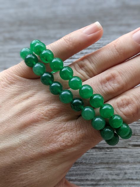 You will receive one (1) green agate bracelet. Green Agate Bracelet, Dread Accessories, Devi Durga, Bracelet Gemstone, Agate Bracelet, Green Agate, Bracelet Beaded, Agate Crystal, One 1