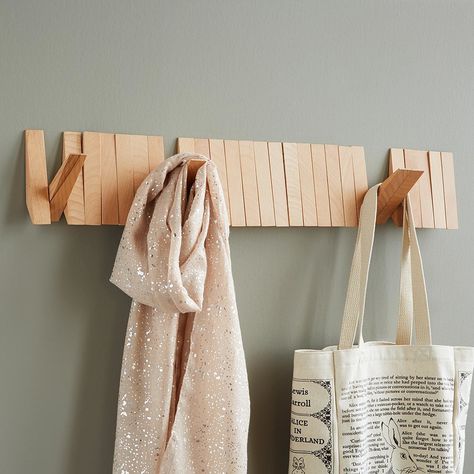 12 Space-Savers for Your Home Sweet <strike> Shoebox </strike>Small Apartment Diy Hanger, Diy Coat Rack, Diy Coat, Coat Rack Hooks, Hanger Diy, Hal Decor, Wooden Coat Rack, Unique Storage, Wood Hangers