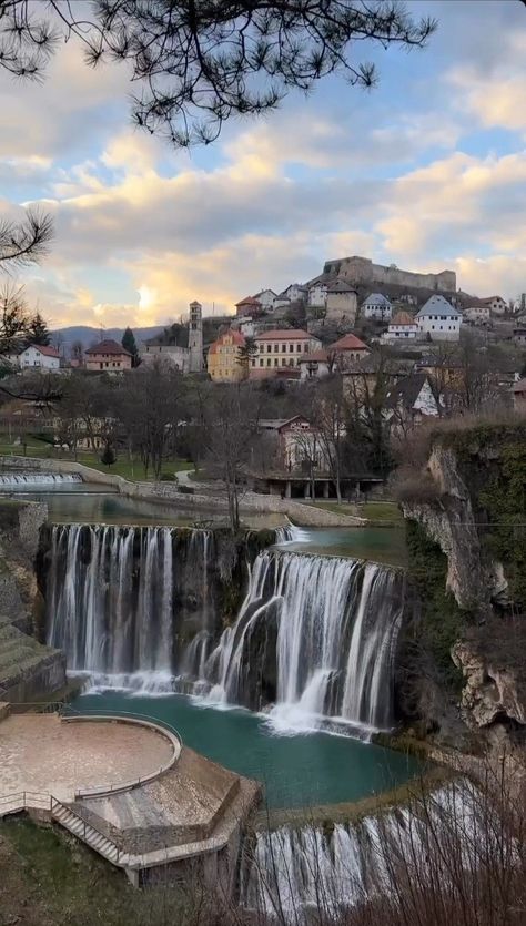 📍Jajce, Bosnia and Herzegovina 🇧🇦 Jajce Bosnia, Gap Year Travel, Sarajevo Bosnia, Balkans Travel, Muslim Countries, Travel Wishlist, The Great Escape, Travel Goals, International Travel