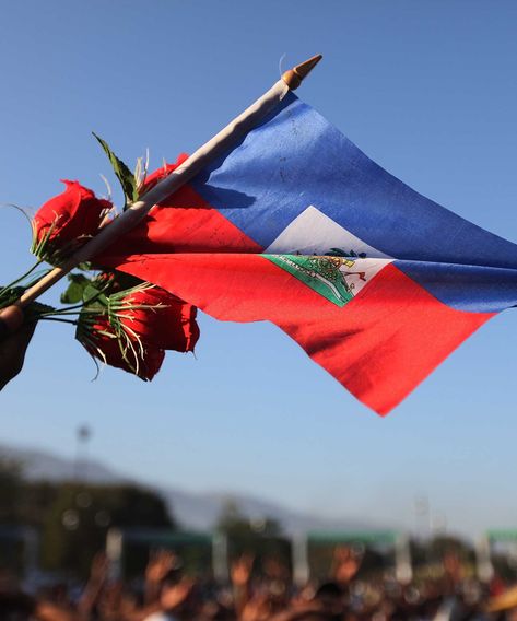 Haiti Aided Latin American Independence Movements; Latinxs Are Returning The Favor With Silence & Broken Promises #refinery29 https://www.refinery29.com/en-us/2021/10/10688116/haiti-latin-american-independence-essay Flag Day Quotes, Haitian Revolution, Haiti Flag, Haitian Flag, National City, Flag Day, Poor Countries, American Independence, Broken Promises