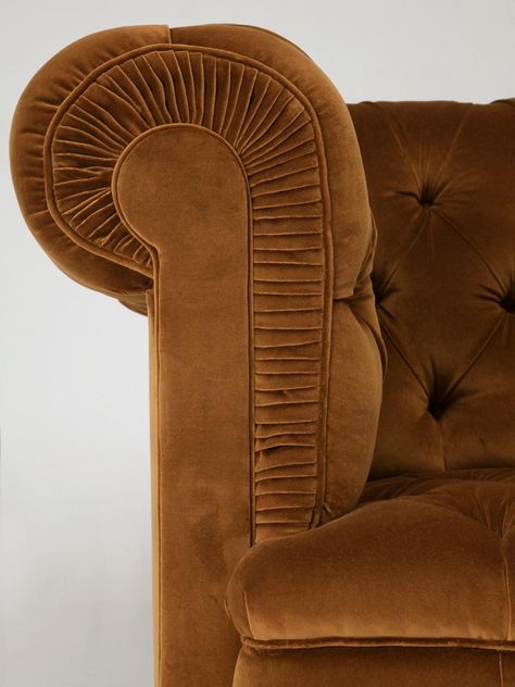 British Colonial Sofa, Chesterfield Lounge, Brown Leather Chesterfield Sofa, Modern Chesterfield Sofa, Chesterfield Sofa Design, French Armchair, Upholstery Details, Victorian Armchair, Chesterfield Style Sofa