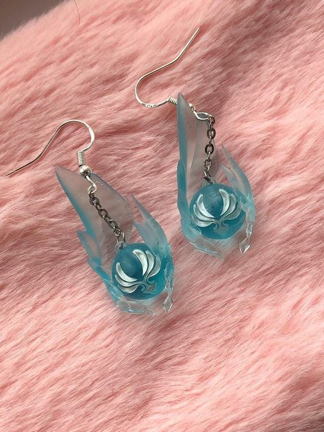 Venti Nails Genshin, Genshin Impact Jewelry, Genshin Earrings, Genshin Jewelry, Anime Earrings, Jewelry Accessories Ideas, Uv Resin, Pretty Jewellery, Cute Earrings