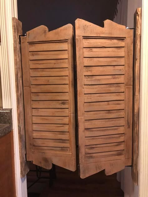 Saloon doors made with cardboard for Deadwood Halloween. Cardboard Saloon Doors, Diy Saloon Doors Cardboard Western Theme, Wild West Halloween Costumes, Saloon Party Ideas, Diy Saloon Doors, Wild West Decorations, Saloon Ideas, Cowboy Themed Birthday Party, Saloon Decor