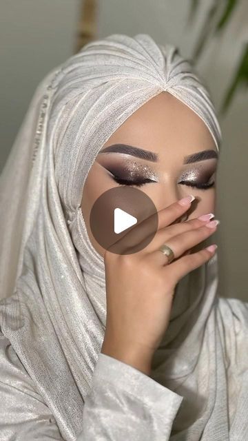 2023 Bridal Makeup, Bridal Hijab Styles, Bridal Hijab, Fashion Fail, Outfits Winter, Hijab Style, May 13, Bridal Makeup, Hijab Fashion