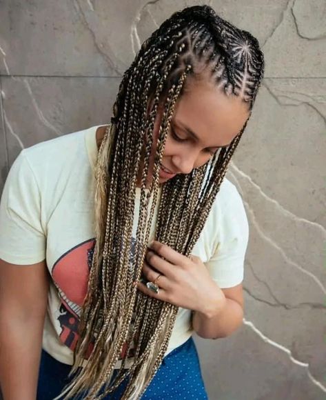 Beaded Braids, Alicia Keys Braids, African Tops For Women, Summer Braids, Dimensional Blonde, Natural Braids, Braids Styles, Fulani Braids, Beautiful Braids