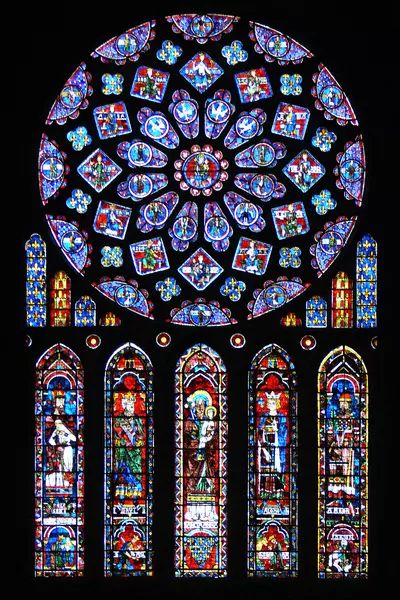 Diy Alcohol, Medieval Stained Glass, Chartres Cathedral, Stained Glass Rose, Stained Glass Church, Rose Window, Stained Glass Angel, Gothic Cathedrals, Cathedral Architecture