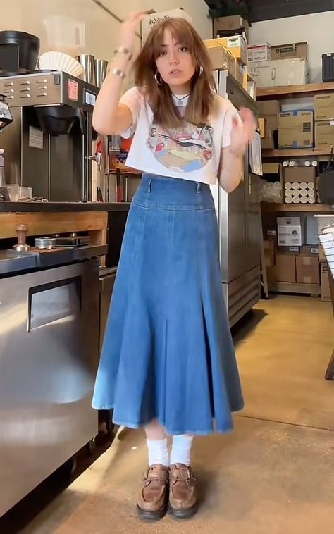 Cool Artsy Outfits, Colorful Mom Outfits, Fashion Fails, Classy Fashion, Teacher Outfits, Swaggy Outfits, Fashion Mistakes, Mode Inspo, Celebrity Outfits