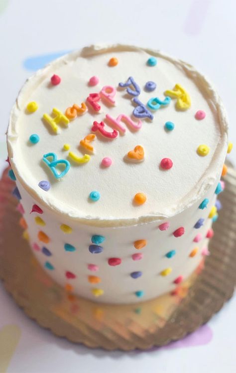 birthday cake, first birthday cake, birthday cake ideas, first birthday cake, 1st birthday cake, cute birthday cake Birthday Cake 1st, 50 Birthday Cake, Cake 1st Birthday, Cake First Birthday, Cute Birthday Cake, Simple First Birthday, Polka Dot Cake, Shark Birthday Cakes, Dot Cakes