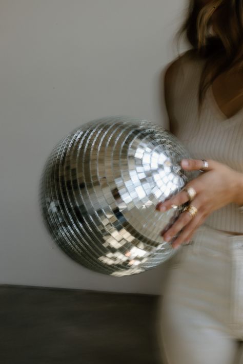 girl holding discoball Disco Ball Branding Shoot, Disco Ball Photography, Disco Ball Photoshoot, Disco Photoshoot, Senior Year Things, Moodboard Inspo, Portrait Creative, Ball Ideas, Ball Birthday