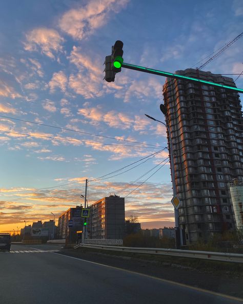 green traffic light at sunset background Green Traffic Light Photography, Green Traffic Light Aesthetic, Green Traffic Light, Sunset Background, Traffic Light, Green Aesthetic, Light Photography, Light Red, Desktop Wallpaper