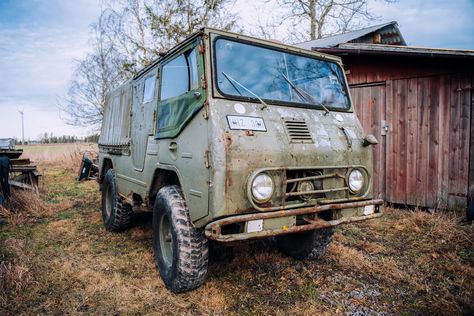 Volvo Laplander, Off Road Camper, Camper Makeover, Camper Renovation, Euro Cars, Campervan Conversions, Volvo Trucks, Camper Conversion, Renovation Project