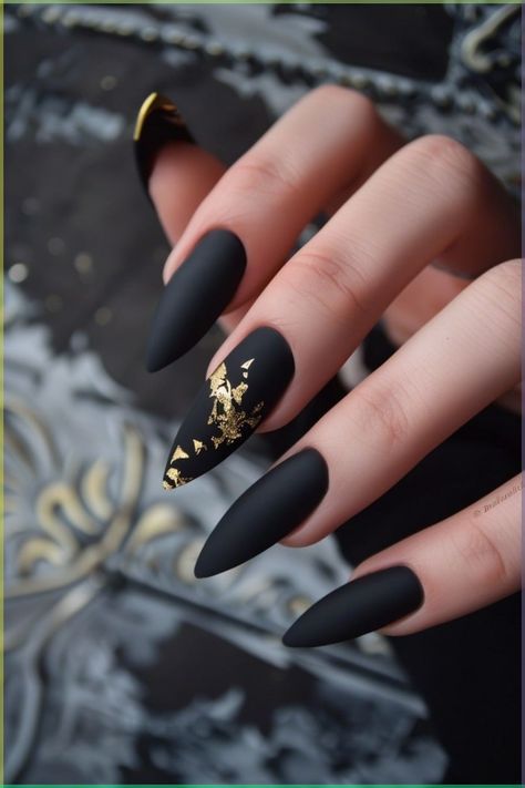 Night Inspired Nails, Matte Stiletto Nails, Wave Nails, Nail Piercing, Matte Nail Art, Matte Black Nails, Matte Nail, Polish Art, Sweater Nails