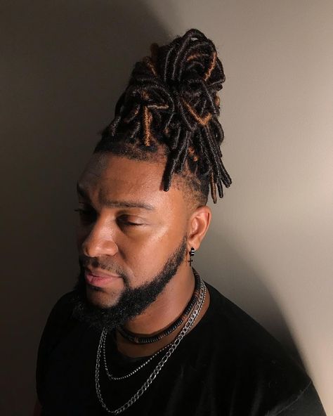 Faux Locs Men, Faux Locks, Instagram Men, Goddess Locs, Man Bun, Black Hairstyles, Braided Bun, Faux Locs, Royal Fashion