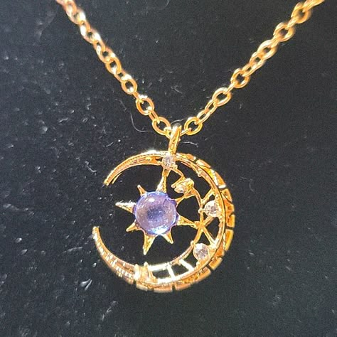 Nwot Goldtone Crescent Moon & Star Necklace Witchy Gold Jewelry, Moon Related Gifts, Fantasy Pendant Necklace, Golden Star Necklace, Star Jewelry Gold, Moon Inspired Jewelry, Gold Moon Jewelry, Celestial Jewelry Gold, Celestial Jewelry Aesthetic