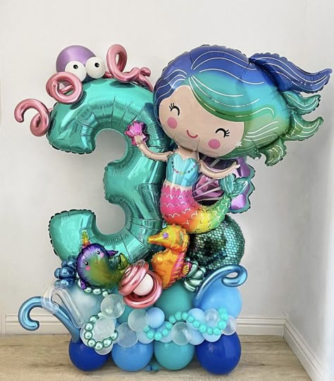 Ariel Balloon Decoration, Mermaid Balloon Centerpiece, Mermaid Balloon Bouquet, Balloon Number Bouquet, Balloon Mermaid, Sea Animal Party, Balloon Gift Ideas, Balloon Stack, Underwater Theme Party