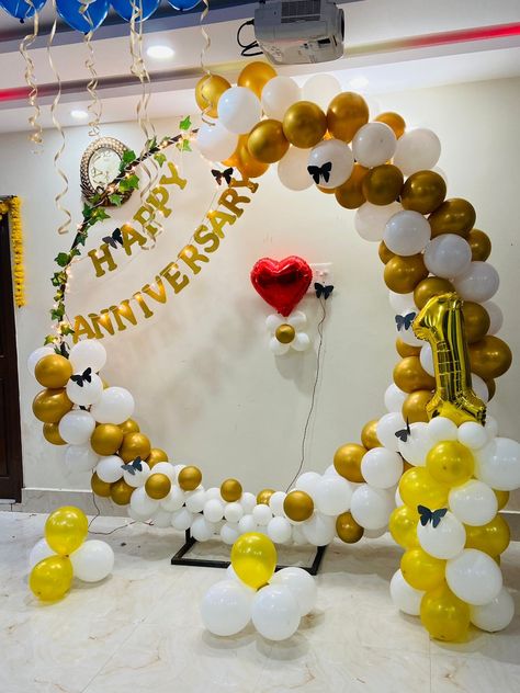 Baloon Decorations Ring, Wedding Canopy Decorations, Canopy Decorations, Anniversary Decoration Ideas At Home, Anniversary For Parents, Decoration For Anniversary, Anniversary Decoration Ideas, Ring Backdrop, Surprise Party Decorations