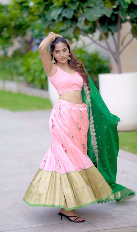 Pranavi Manukonda, Samantha Photos, Blonde Girl, Beautiful Dresses, Most Beautiful, Blonde, Actresses, Dresses, Quick Saves