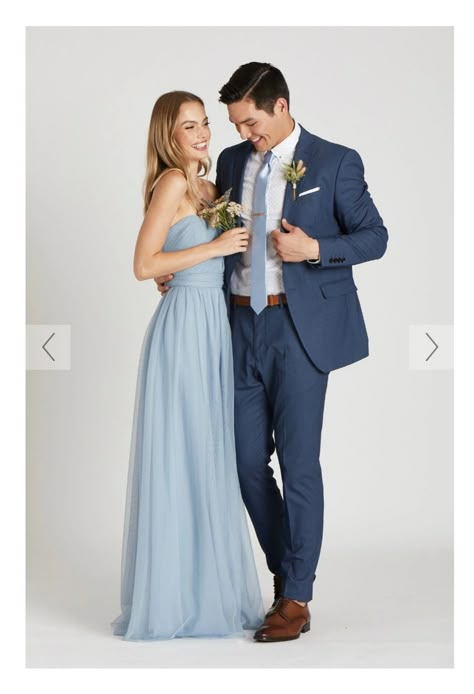 Outfit Hombres, Blue Groomsmen, Navy Wedding Colors, Dusty Blue Dress, Groomsmen Grey, Wedding Color Combos, Blue Suit Wedding, Dusty Blue Bridesmaid Dresses, Blue Themed Wedding