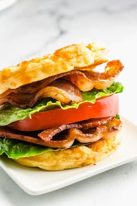 Chaffle Bread, Keto Blt, Chaffle Sandwich, Keto Sandwiches, Chaffle Recipes, Bacon Sauce, Keto Chaffles, Keto Chicken Salad, Bacon Eggs Breakfast