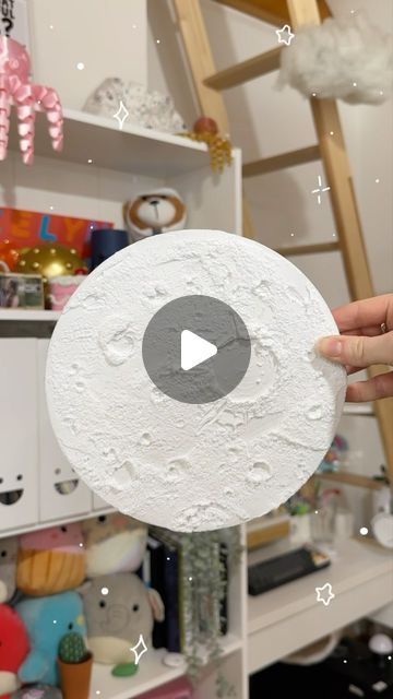 Diy Moon Light, Light Room Decor, Diy Moon, Diy Space, Moon Canvas, Light Room, Canvas Paint, Moon Light, Instagram Diy