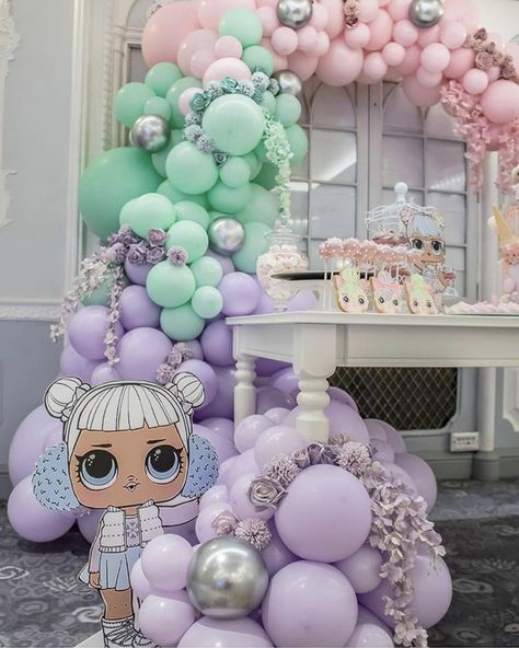 Lol Theme Birthday Party, Lol Theme Birthday Party Ideas, Bounce House Balloons, Surprise Party Themes, Balloon Design For Birthday, Suprise Birthday, 7th Birthday Party Ideas, Round Arch, Lol Surprise Dolls