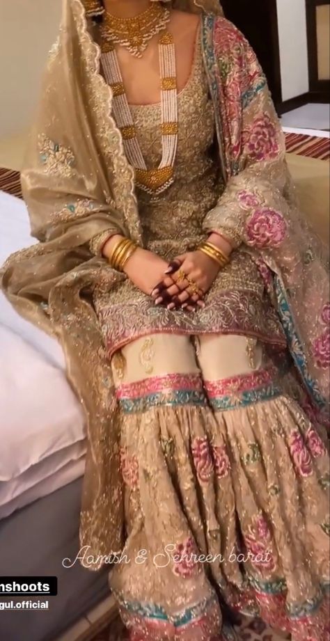 Pakistani Gararas, Garara Dress Pakistani Bridal, Bridal Gharara Pakistani, Garara Pakistani, Hyderabadi Bride, Bridal Garara, Gharara Designs Pakistani Bridal, Nikkah Bride Dress, Bridal Gharara