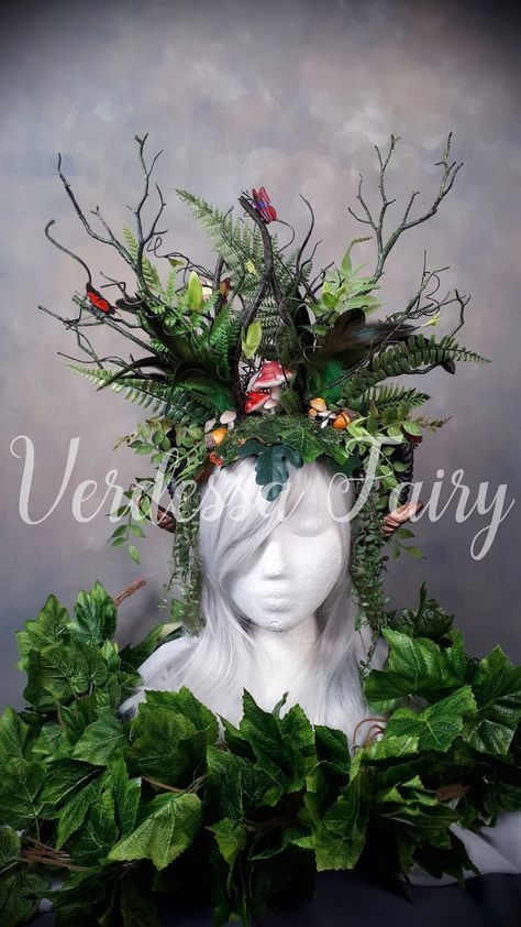 Mother Earth Goddess Headdress. Branch and Horns Forest - Etsy Mother Earth Costume, Goddess Headdress, Mother Earth Goddess, Mother Nature Costume, Woodland Nymph, Nature Crown, Leaf Headpiece, Fairy Cosplay, Fair Outfits