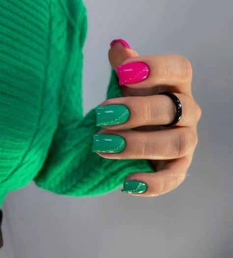 Trendy Short Nails, Nails Funky, Ombre Gel Nails, Pink Tip Nails, Bat Nails, Nails Shape, Aqua Nails, Unghie Sfumate, Colourful Nails