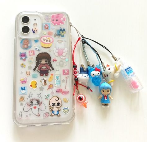 Stationary Pal, Phone Case Charms, Phone Case Collage, Clear Phone Case Design, Kpop Phone Cases, Phone Case Inspo, Pop Stickers, Iphone Case Stickers, Phone Case Ideas