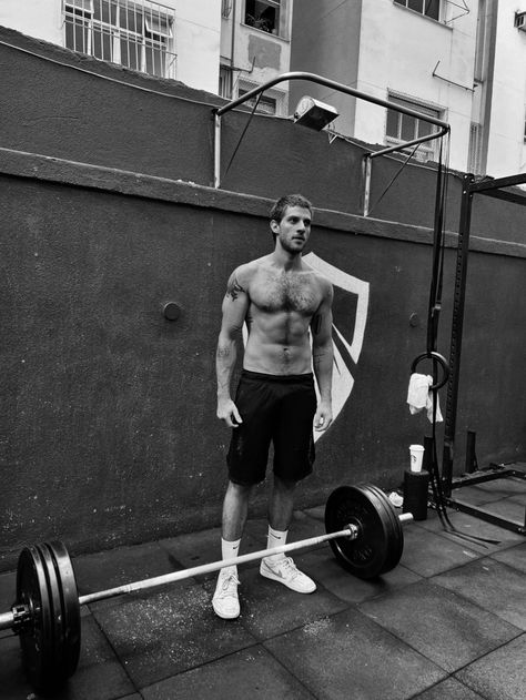 Crossfit Aesthetic, Sam Sulek, Shape Aesthetic, Crossfit Men, Aesthetic Men, Pretty Ppl, Classy Men, Interpersonal Relationship, Trendy Fall Outfits