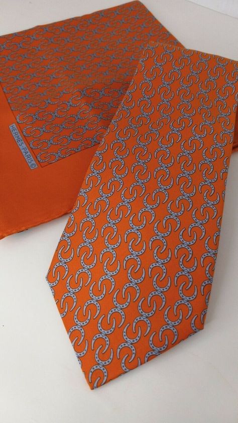 hermes tie Orange Pocket Square, Hermes Tie, Print Inspiration, Tie And Pocket Square, Pocket Square, Floral Tie, Monogram, Square, Orange