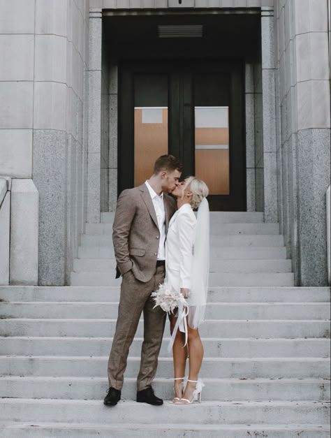 City Hall Wedding Photos, Courthouse Wedding Photos, City Hall Elopement, Wedding Photoshoot Poses, Ig Account, Wedding Picture Poses, Wedding Court, City Hall Wedding, Courthouse Wedding