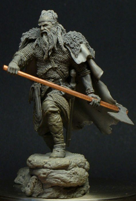 VIKING Viking Statue, Vikings Statue, Painting Figurines, Polynesian Tattoos, Viking Reenactment, Anatomy Sculpture, Geometric Tattoos, European Sculpture, Viking Culture