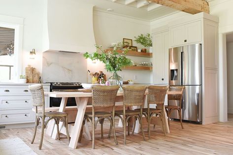 Custom built farmhouse table by Dave Marrs of Fixer to Fabulous. Jenny Marrs Kitchen, Dave And Jenny Marrs, Jenny Marrs, Old Home Remodel, Cabinet Paint Colors, White Oak Floors, Beautiful Kitchen, The Farmhouse, Custom Cabinetry