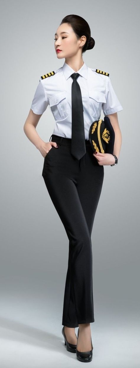 Female Pilot Uniform Pilot Outfit, Air Hostess Uniform, Hunger Games Fashion, Pilot Costume, Flight Girls, Pilot Uniform, Flight Attendant Fashion, Women Wearing Ties, Female Pilot