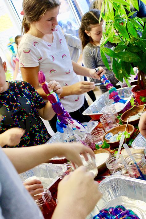 A photo from one of The Art Lab Windsor’s Tie Dye parties! #tiedyebirthdayparty #tiedyeparty #childrensartstudio #diytiedye #artstudio #artforkids #kidstiedye Childrens Art Studio, Tie Dye Birthday Party, Tie Dye Birthday, Tie Dye Party, Kids Tie Dye, Tie Dye Diy, Art Programs, Small Business Owners, Affordable Art