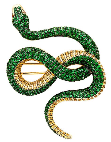 Theo Fennell tsavorite Venym brooch 2022 Fall Fashion, Calendar April, The Bard, Dagger Earrings, Snake Jewelry, Animal Brooch, Akoya Pearls, William Shakespeare, Champagne Diamond