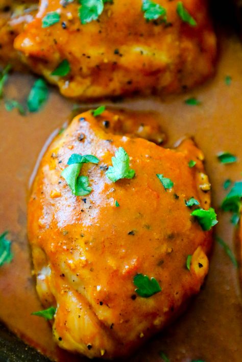 Easy Butter Chicken Thighs Recipe Baked Butter Chicken, Fried Chicken Thigh Recipes, Flavor Rice, Easy Butter Chicken Recipe, Easy Baked Chicken Thighs, Easy Butter Chicken, Butter Chicken Recipe Easy, Sautéed Onions, Creamy Curry