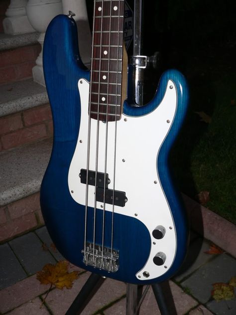 Blue Bass Guitar Aesthetic, Blue Bass Guitar, Groove Theory, I Love Bass, Blue Electric Guitar, Rockstar Aesthetic, Guitar Obsession, Music Nerd, Monochrome Palette