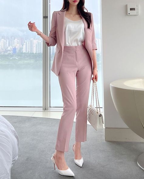 #fashion, #style, #outfitinspiration, #beauty Doctor Fashion Women Outfits, Coat And Pants Women Formal, Formal Pants Women Classy, Coat Pant For Women Formal, Women Ceo Outfit, Korean Office Outfits Women, Formal Pants Women, Kim V, Modest Dresses Casual