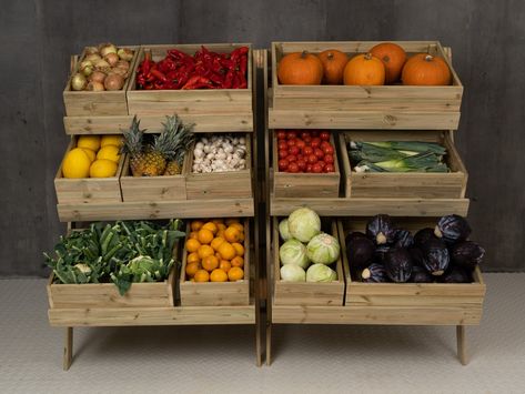 A display stand plays a vital part in your store, from influencing your customer's buying habits and customer journey, to aiding the layout and practicality of your store. A versatile, modular system, our retail shelving units are easy to assemble and built to last. Fruit and veg displays are a must for any store or farm shop, not only are they perfect for storing fresh produce but they can be used to hold other items that would not sit properly on a flat shelf. ◉ Overall measurements: H- 1500mm Produce Stand Ideas, Fruit Stand Display, Vegetable Display, Fruit Store, Fresh Produce Display, Vegetables Shop Design, Farm Shop Ideas, Farm Store Ideas, Mini Market Store Ideas