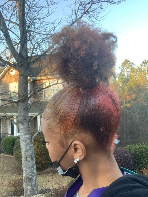 Too Knot Bun Black Women Natural Hair, Pink N Brown Hair, Brown N Pink Hair, Top Knot Natural Hair Black Women, Top Knot Curly Bun, Top Knot Ponytail Black Women, Natural Top Knot Bun, Top Not Bun Natural Hair, Top Knot Bun Curly Hair