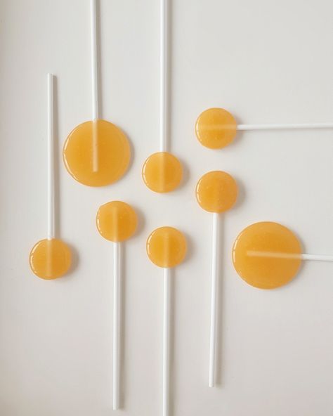 Mango Lollipop, Matcha Mango, Treat Recipes, Ear Candy, Treat Recipe, Lollipop, Matcha, Mockup, Party Favors