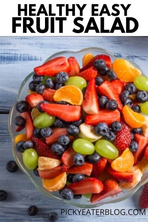 This healthy and easy fruit salad recipe is so simple to make, and you can use any fruits you like (or that are in season!) It’s super versatile: perfect for a brunch side-dish, on-the-go snack, or healthy dessert. Ready in less than 15 minutes and kid-friendly too! Healthy Fruit Salad Recipes, Breakfast Fruit Salad, Easy Fruit Salad, Salads For Kids, Easy Fruit Salad Recipes, Healthy Fruit Salad, Dressing For Fruit Salad, Breakfast Fruit, Fruit Salad Recipe