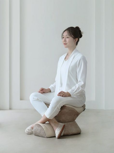 Meditation Chairs, for Those Who Cannot Assume the Position on Their Own - Core77 Meditation Seat, Meditation Chair, Meditation Cushion, Meditation Space, The Chair, No Problem, Furniture Design, Meditation, Canning